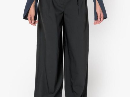 Wool Wide Leg Pant in Black For Sale